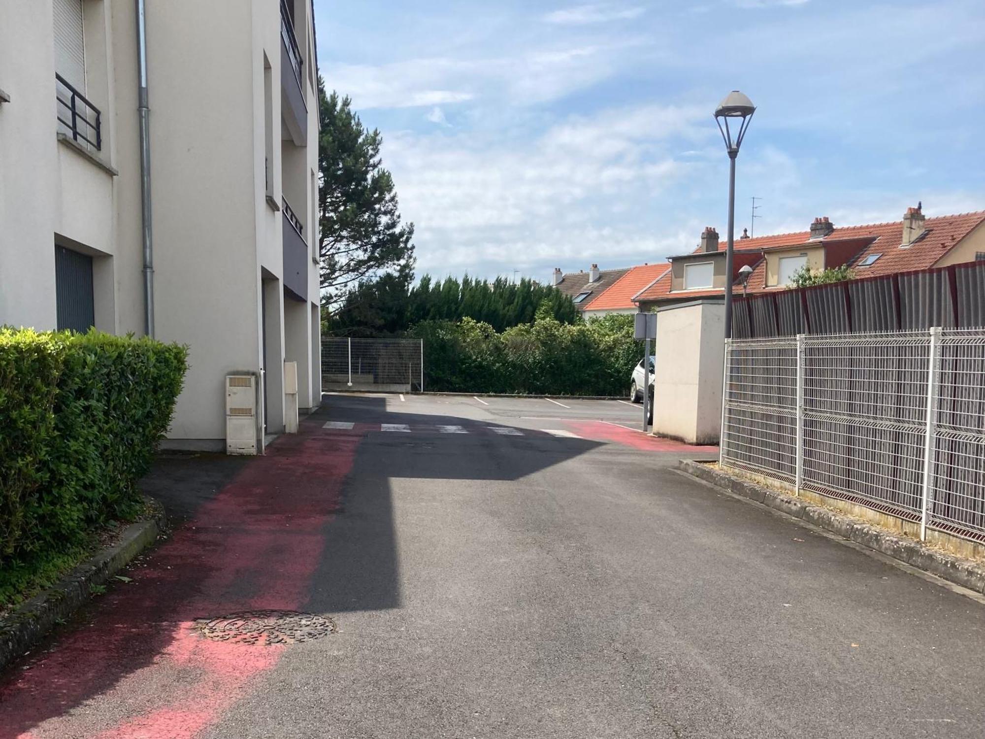 La Belle Etape Apartment Maizieres-les-Metz Luaran gambar